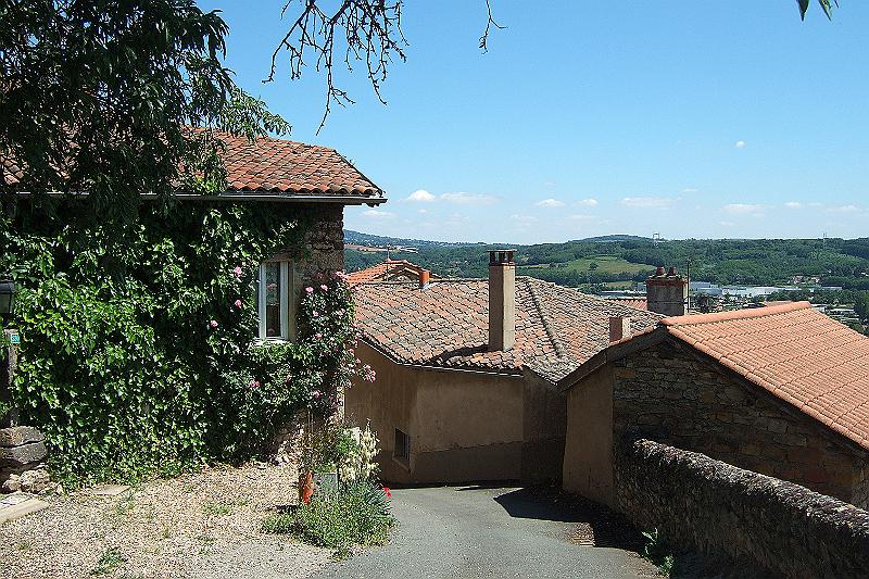 2010-06- (165).JPG - Die ersten Häuse von Lozanne